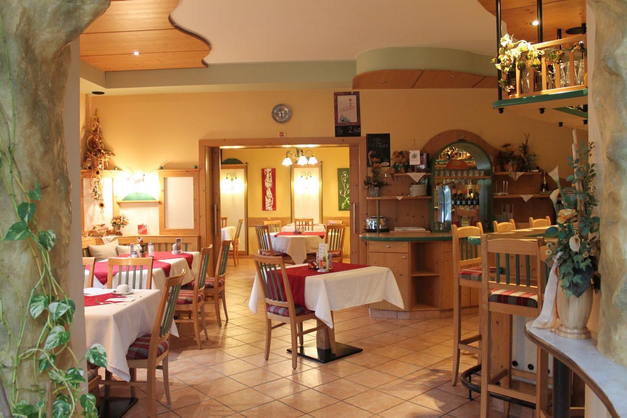 Hotel Garni Thermenoase Bad Blumau Buitenkant foto